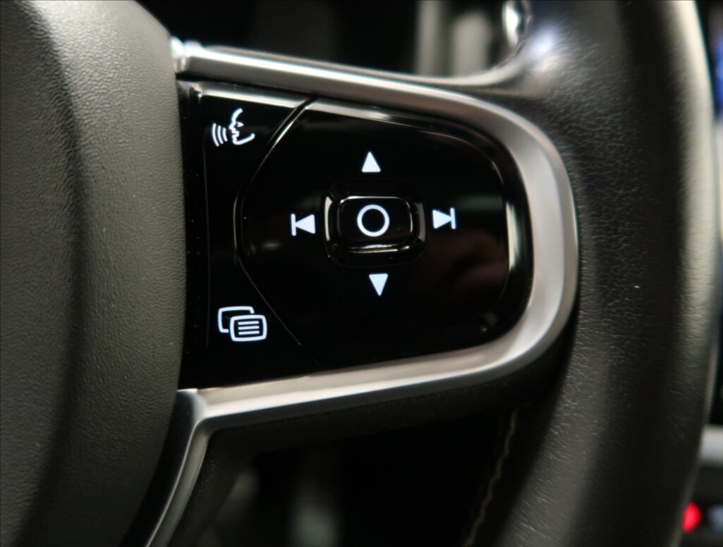 Volvo V60 Kombi 2,0 l 140 kw