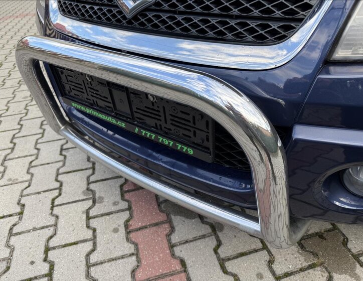 Suzuki Grand Vitara SUV / Terénní 2,0 l 103 kw