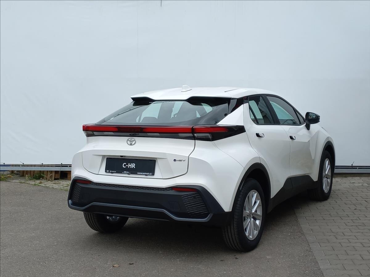 Toyota C-HR CUV / Crossover 1,8 l 0