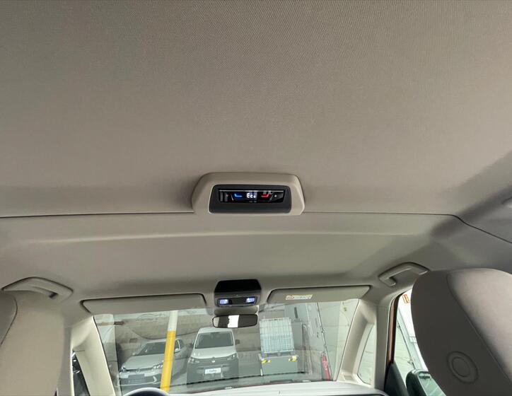 Volkswagen Multivan 22