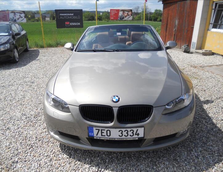 BMW Řada 3 2