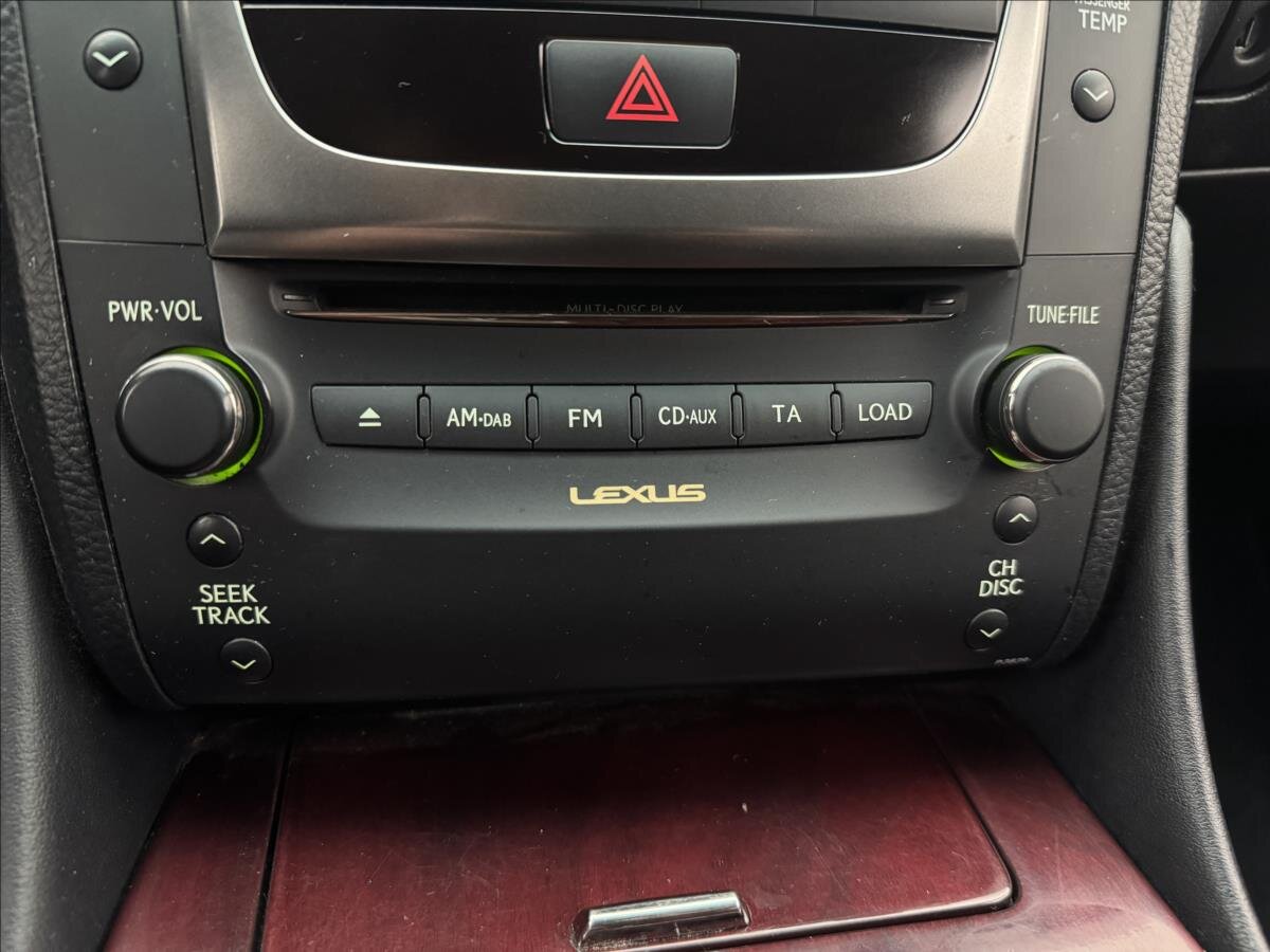 Lexus GS 300 Sedan / Limuzína 3,0 l 183 kw