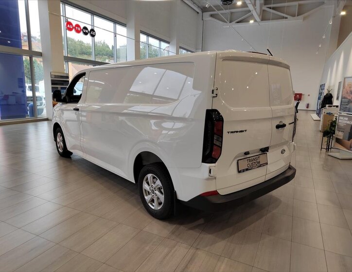 Ford Transit Custom Skříň 2,0 l 100 kw