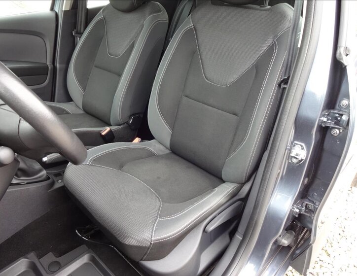 Renault Clio Kombi 1,1 l 54 kw