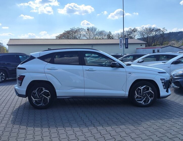 Hyundai Kona SUV / Terénní 1,6 l 145 kw