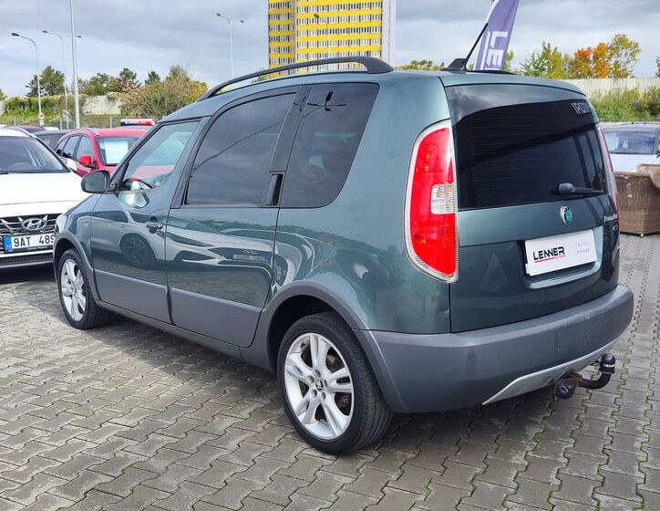 Škoda Roomster 7