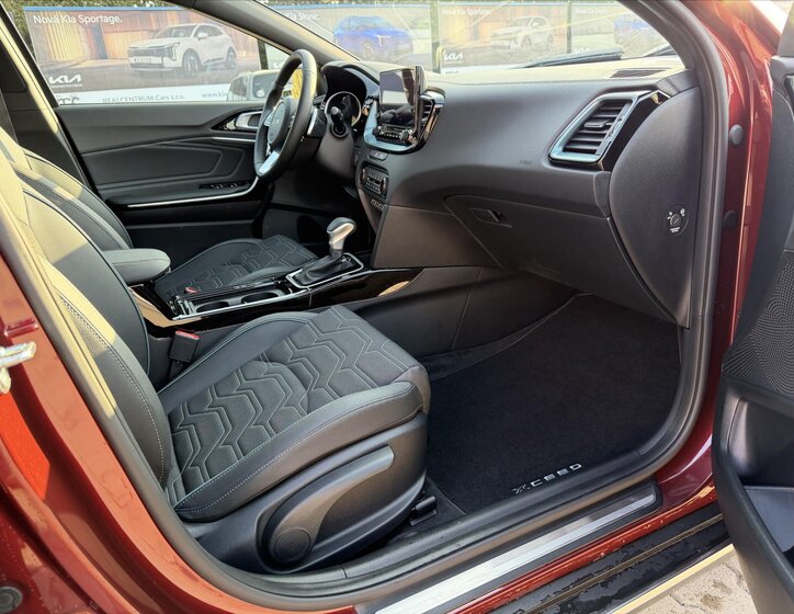 KIA XCeed CUV 1,6 l 110 kw