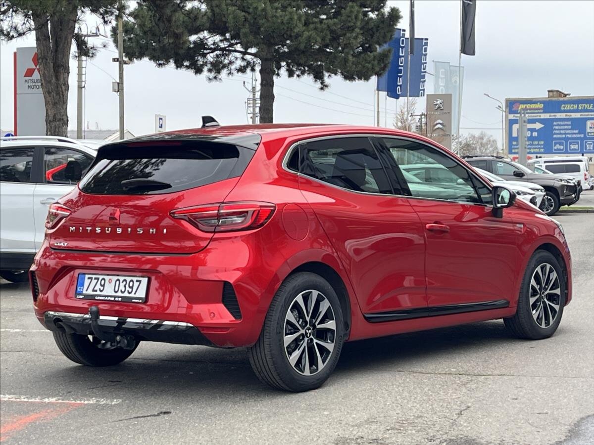 Mitsubishi Colt Hatchback 999,0 67 kw