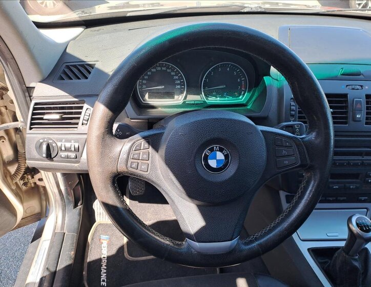 BMW X3 SUV / Terénní 2,0 l 110 kw