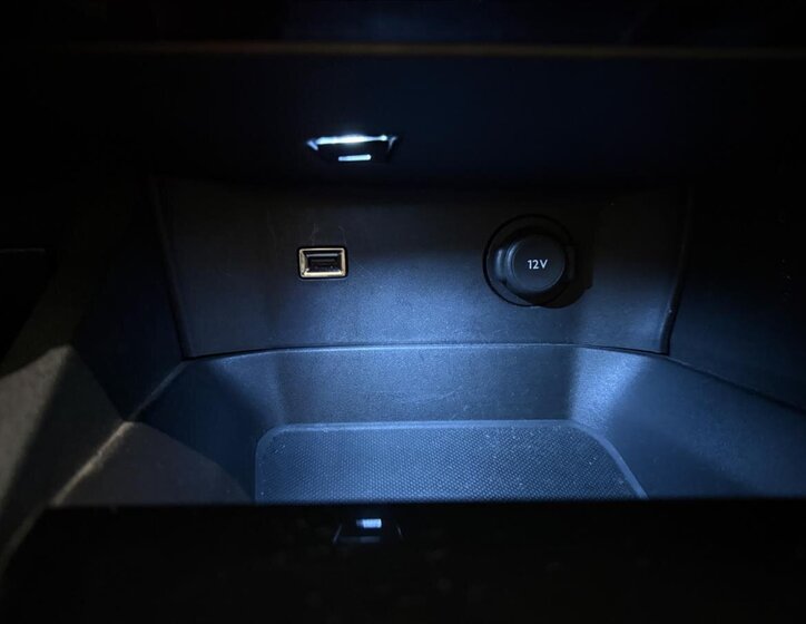 Peugeot 5008 SUV 2,0 l 110 kw