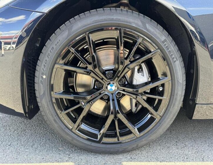 BMW Řada 5 Kombi 3,0 l 250 kw