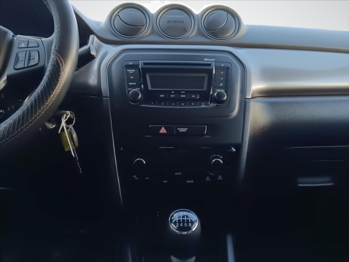 Suzuki Vitara SUV 1,4 l 95 kw
