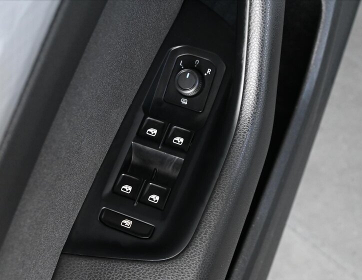 Volkswagen Passat Kombi 2,0 l 110 kw