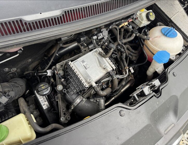 Volkswagen Transporter Skříň 2,0 l 110 kw