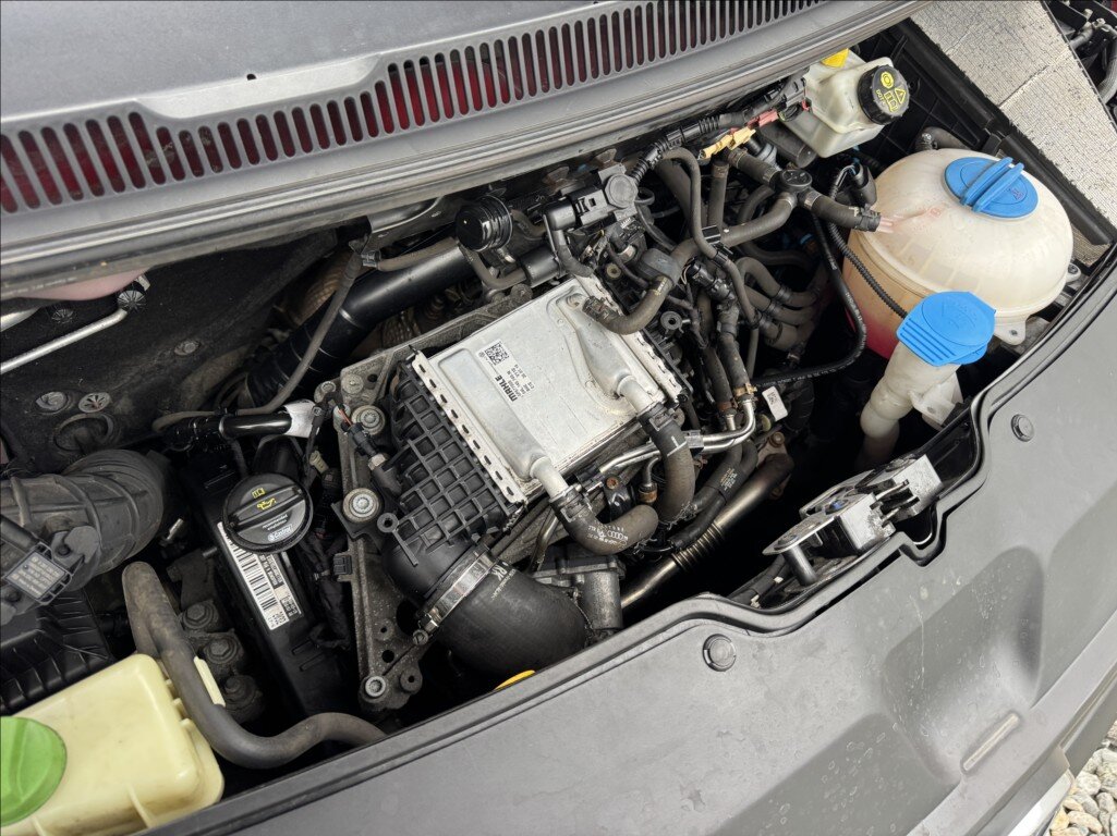 Volkswagen Transporter Skříň 2,0 l 110 kw