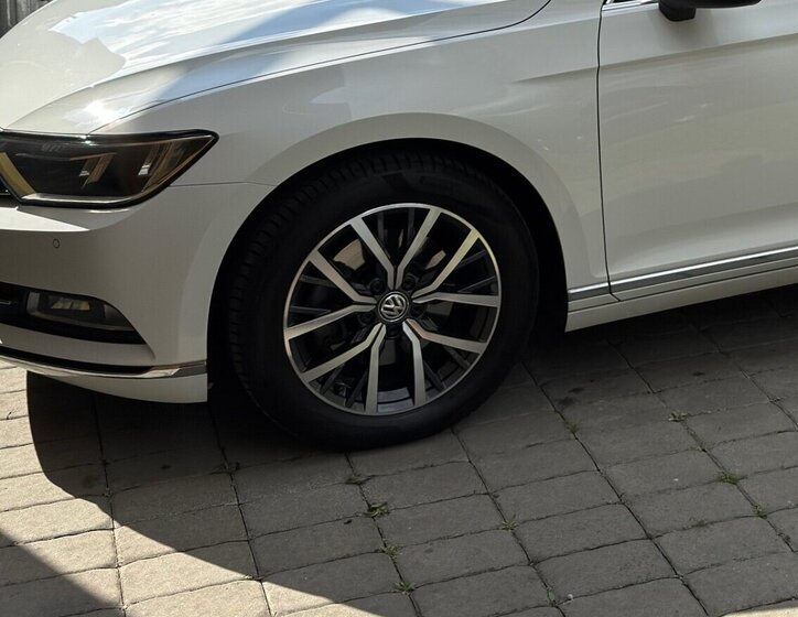 Volkswagen Passat Sedan 0,0 110 kw