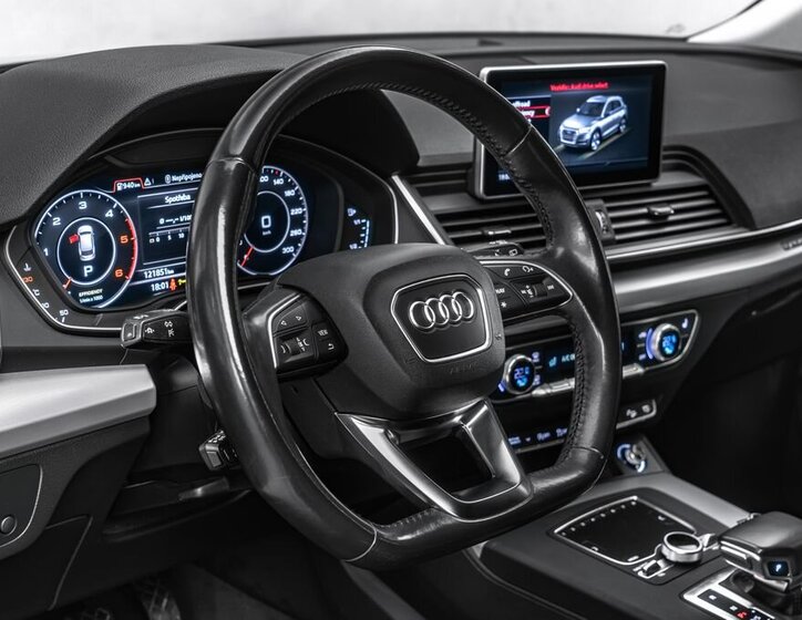 Audi Q5 SUV / Terénní 2,0 l 140 kw