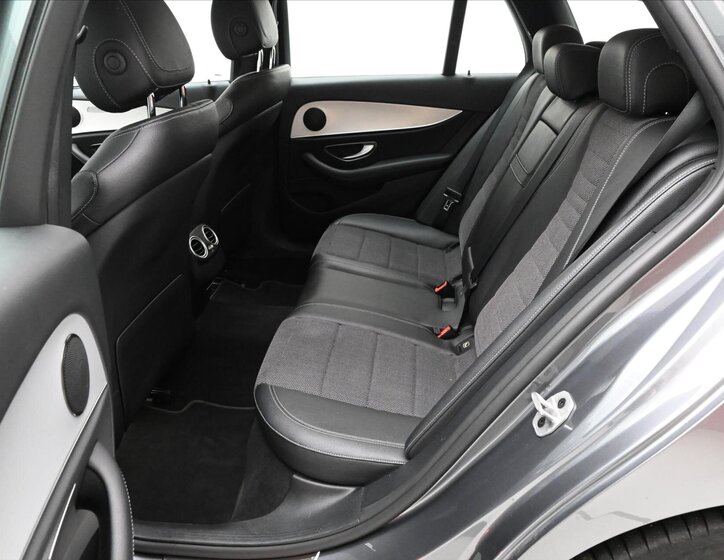 Mercedes-Benz Třídy E 14