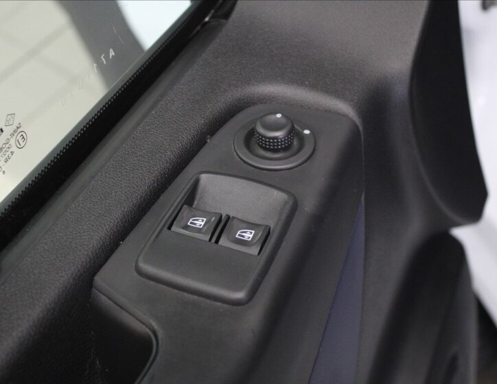 Opel Vivaro Skříň 1,6 l 70 kw