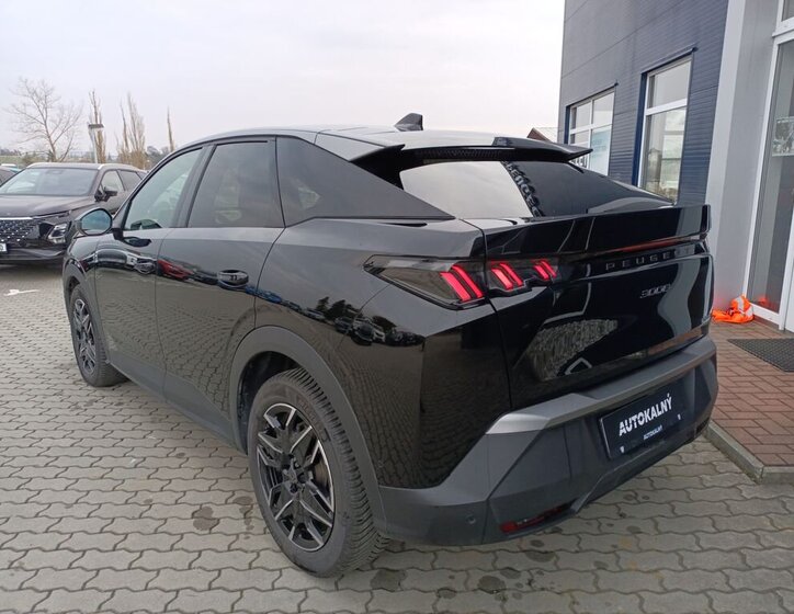 Peugeot 3008 SUV / Terénní 1,2 l 100 kw
