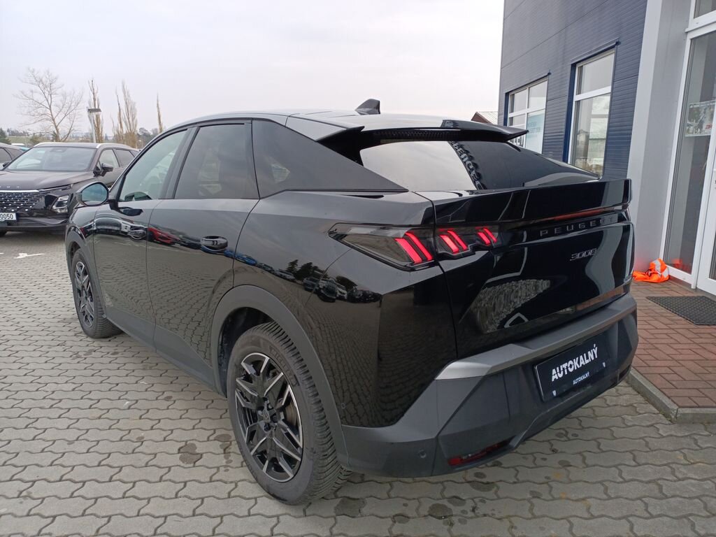Peugeot 3008 SUV / Terénní 1,2 l 100 kw