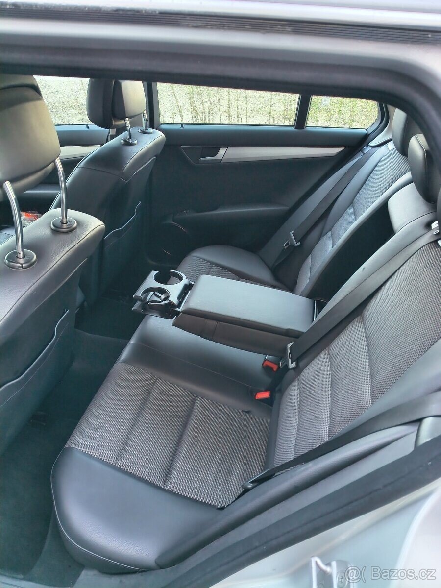 Mercedes-Benz Třídy C Kombi 0,0 110 kw