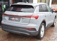Audi Q4 7