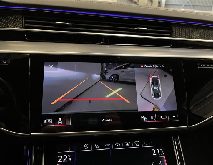 Audi S8 Sedan / Limuzína 4,0 l 420 kw