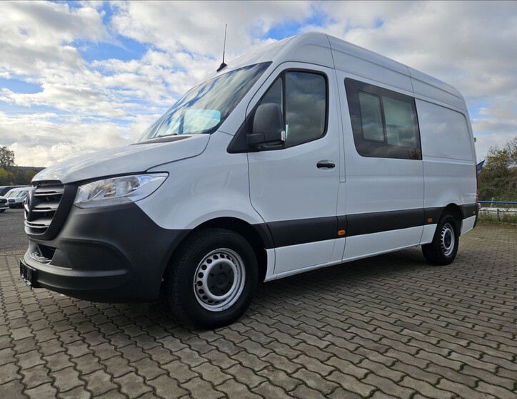 Mercedes-Benz Sprinter 1