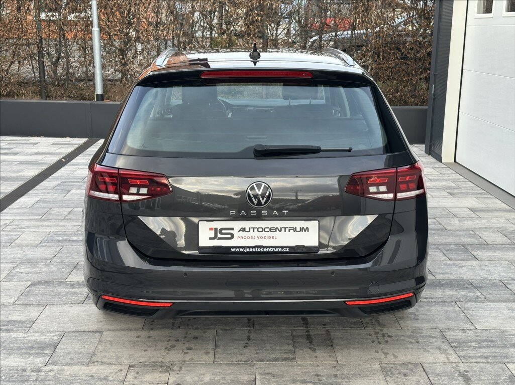 Volkswagen Passat Kombi 1,5 l 110 kw