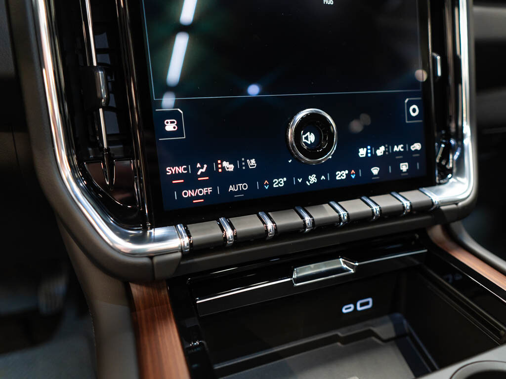 GMC Yukon SUV 6,2 l 313 kw