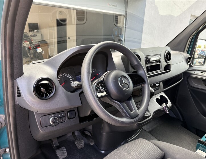 Mercedes-Benz Sprinter 13