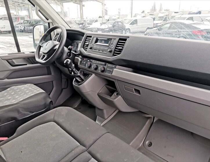 Volkswagen Crafter 8