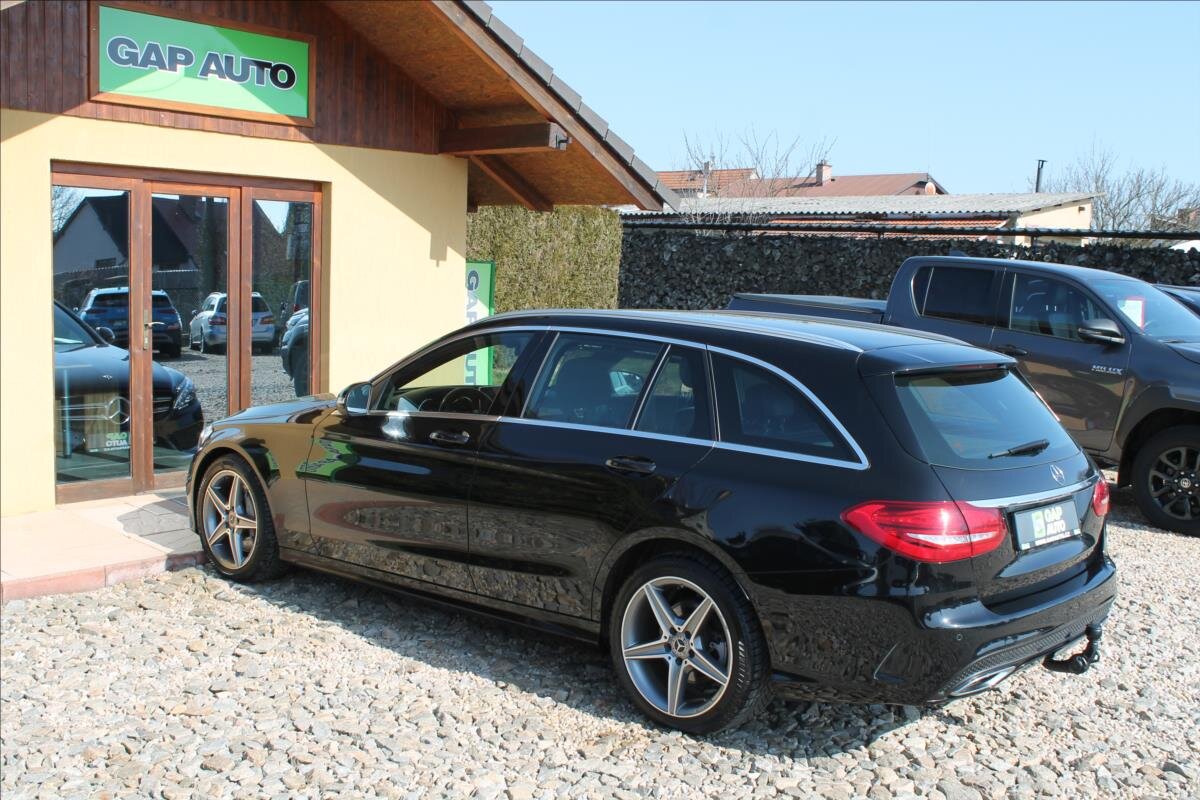 Mercedes-Benz Třídy C Kombi 2,1 l 150 kw