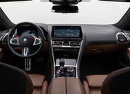 BMW M8 Kupé 4,4 l 460 kw