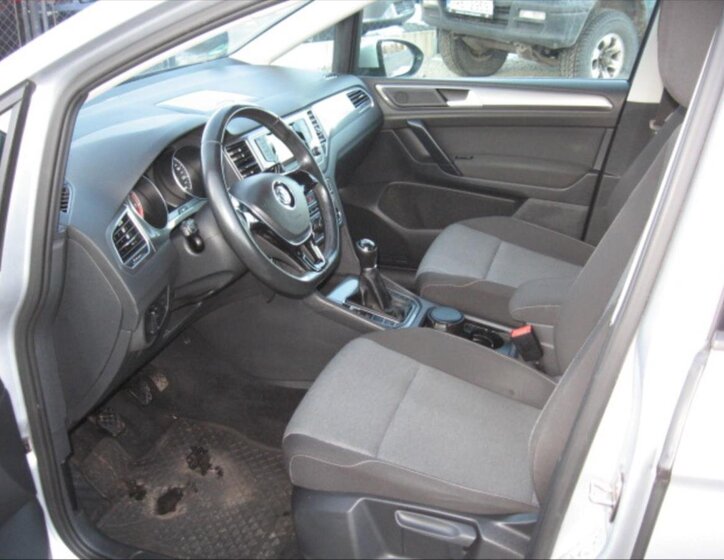 Volkswagen Golf Sportsvan Kombi 1,2 l 63 kw