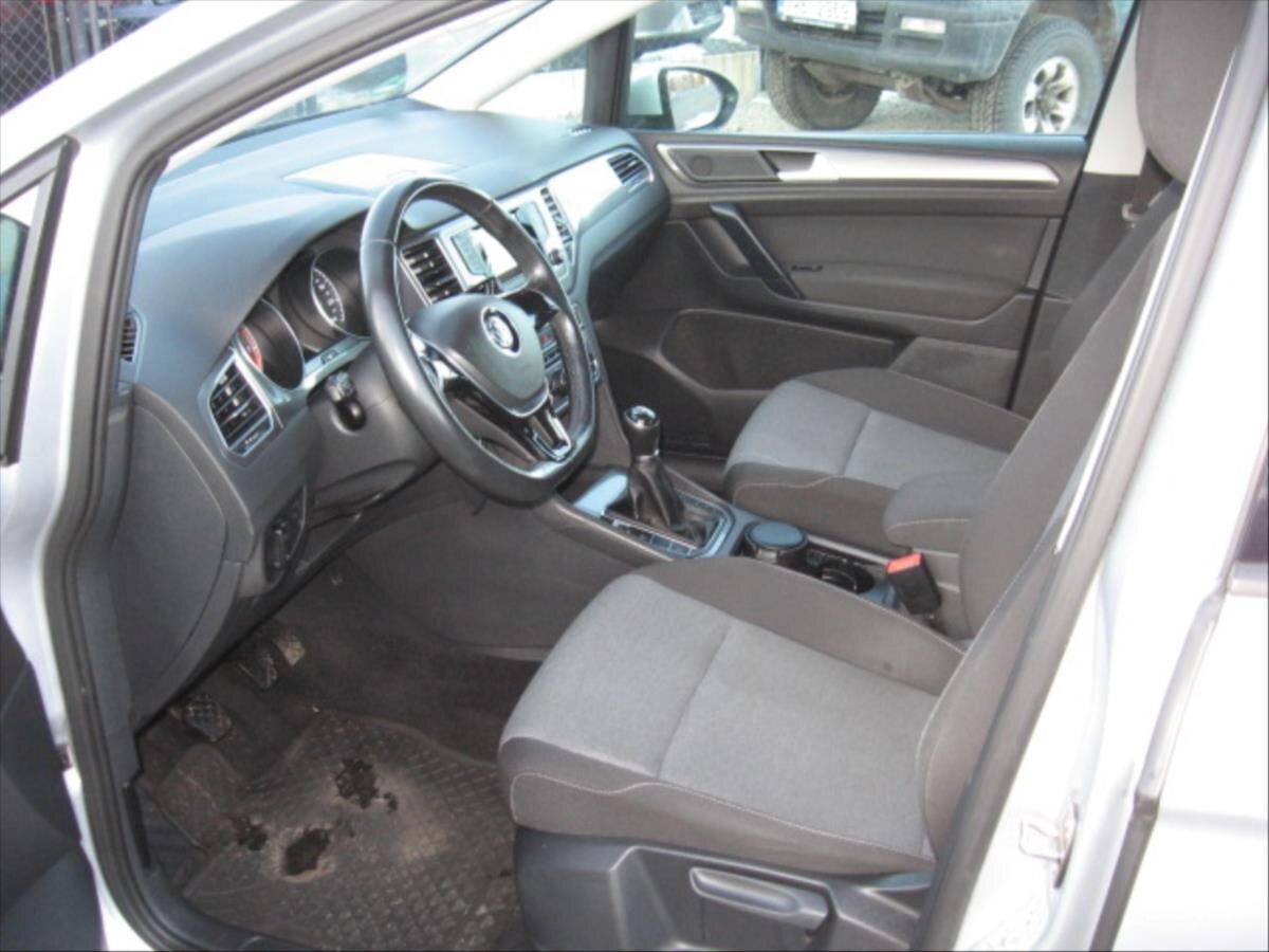 Volkswagen Golf Sportsvan Kombi 1,2 l 63 kw