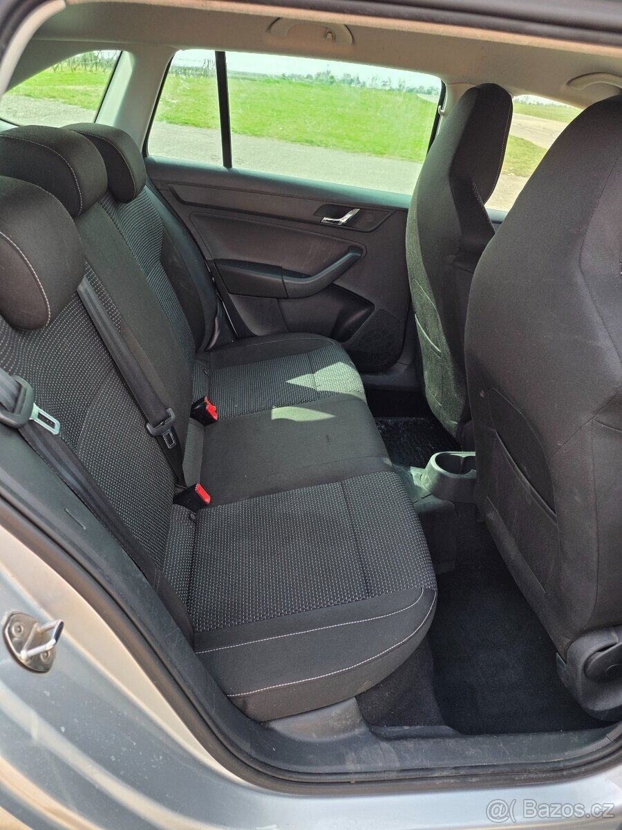 Škoda Rapid Sedan / Limuzína 0,0 77 kw