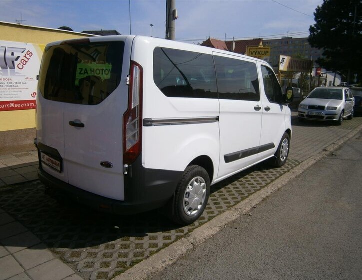 Ford Transit Custom Kombi 2,2 l 114 kw