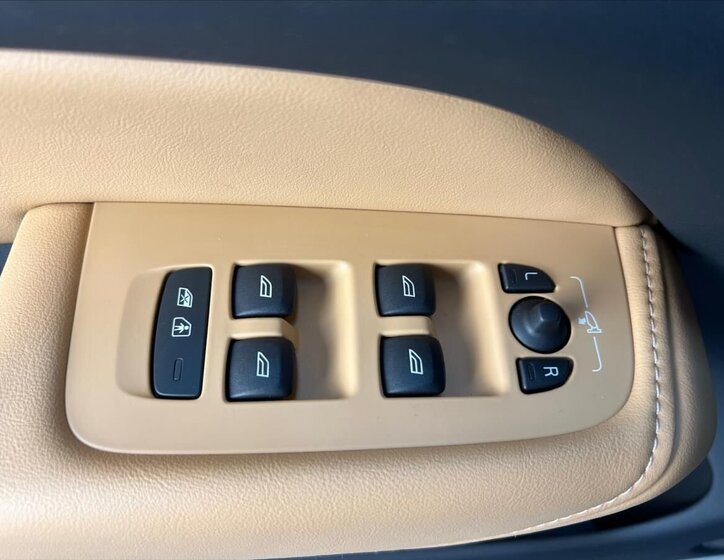 Volvo XC60 SUV 2,0 l 186 kw