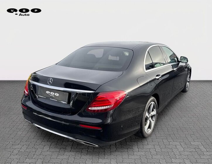 Mercedes-Benz Třídy E Sedan / Limuzína 3,5 l 245 kw