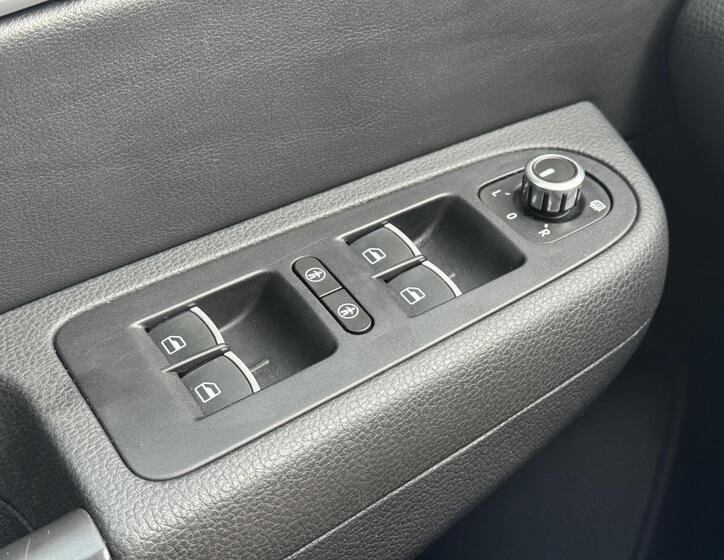 Volkswagen Sharan 23