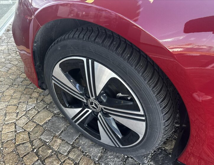 Mercedes-Benz CLA Sedan / Limuzína 0,0 200 kw