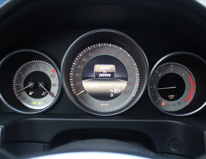 Mercedes-Benz Třídy E 22