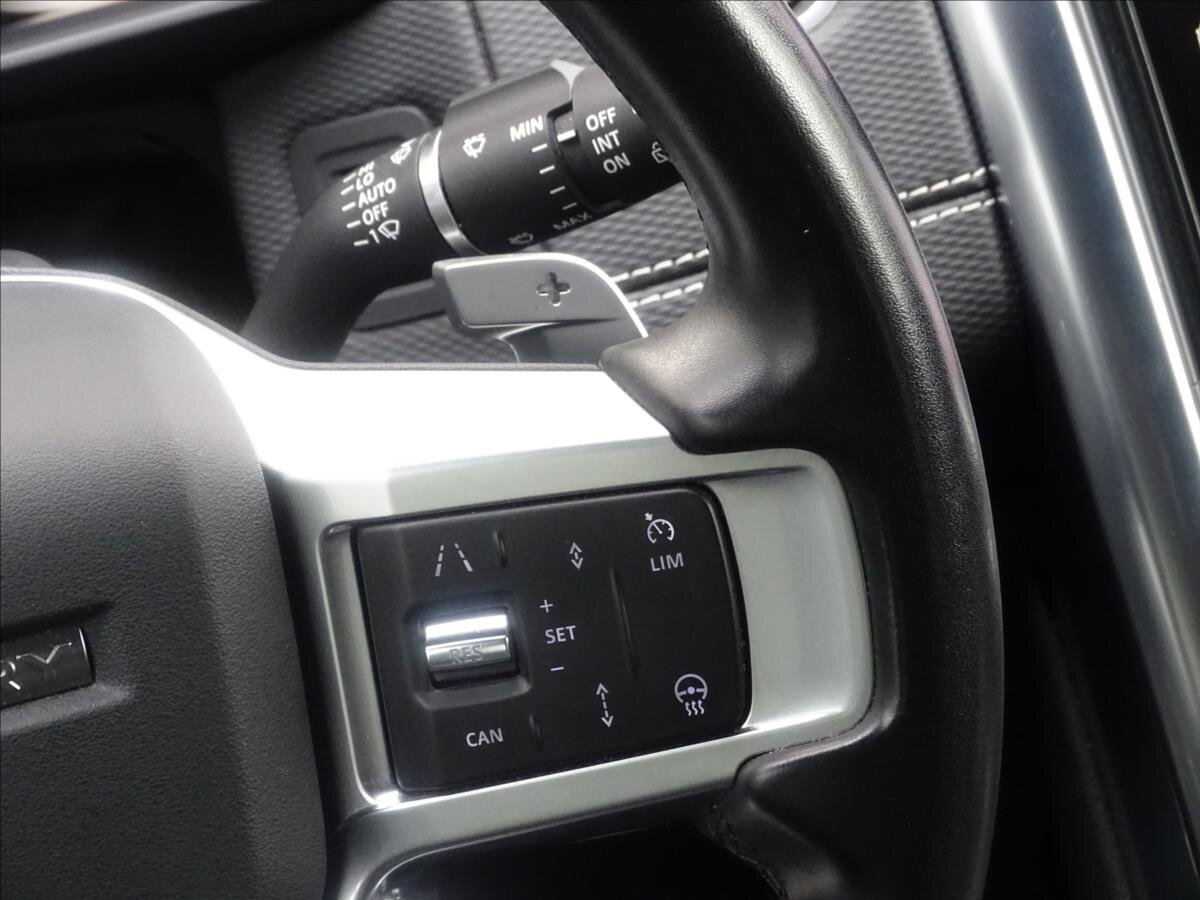 Land Rover Discovery SUV / Terénní 3,0 l 221 kw