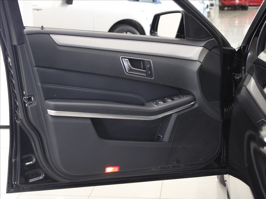 Mercedes-Benz Třídy E Kombi 3,0 l 190 kw