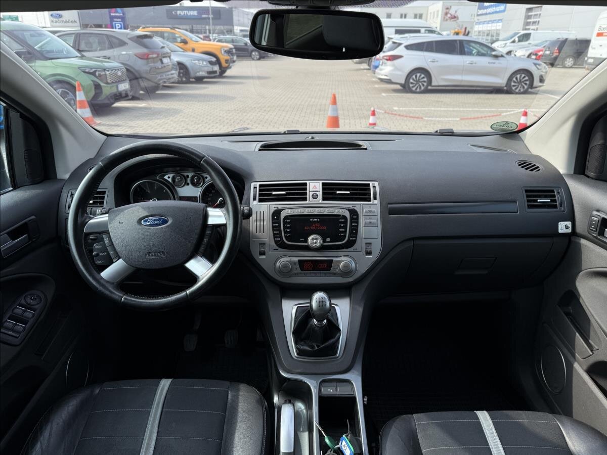 Ford Kuga SUV / Terénní 2,0 l 100 kw