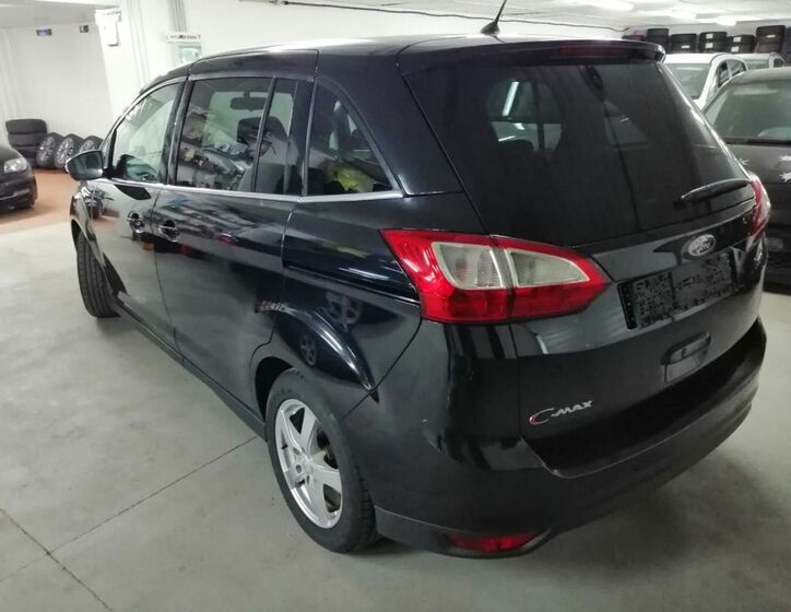 Ford Grand C-MAX 3