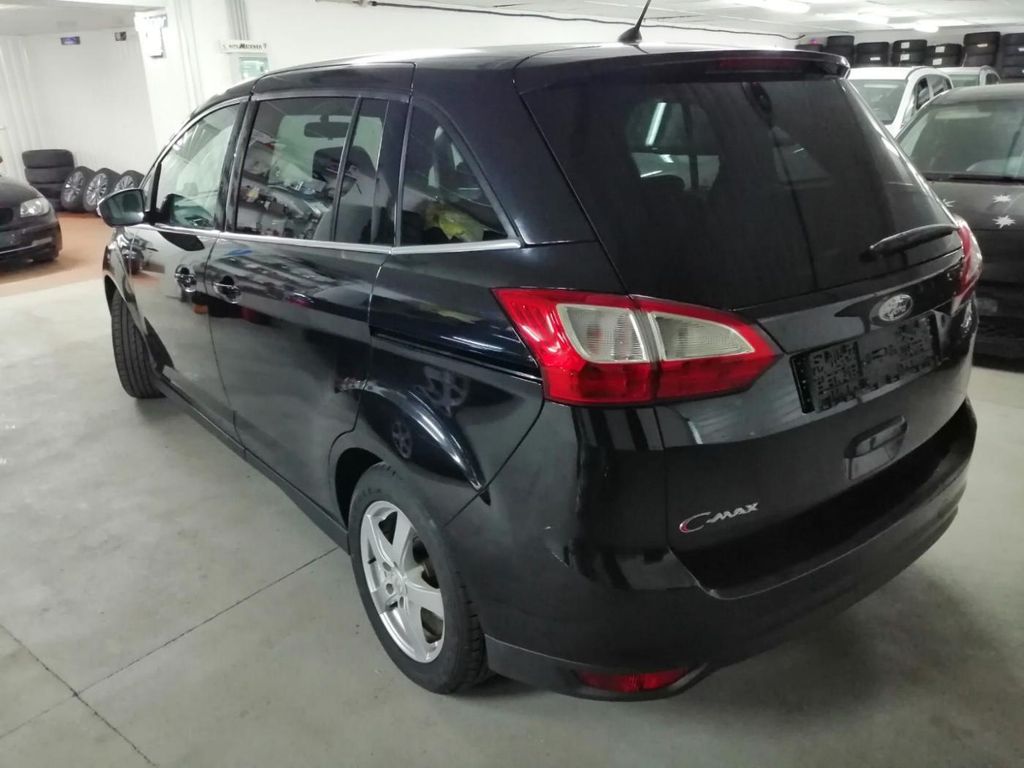 Ford Grand C-MAX