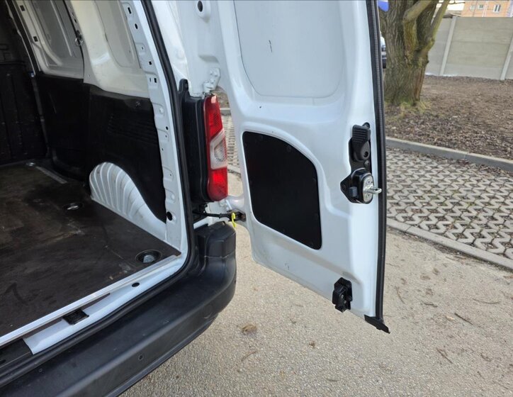 Opel Combo Skříň 1,5 l 75 kw